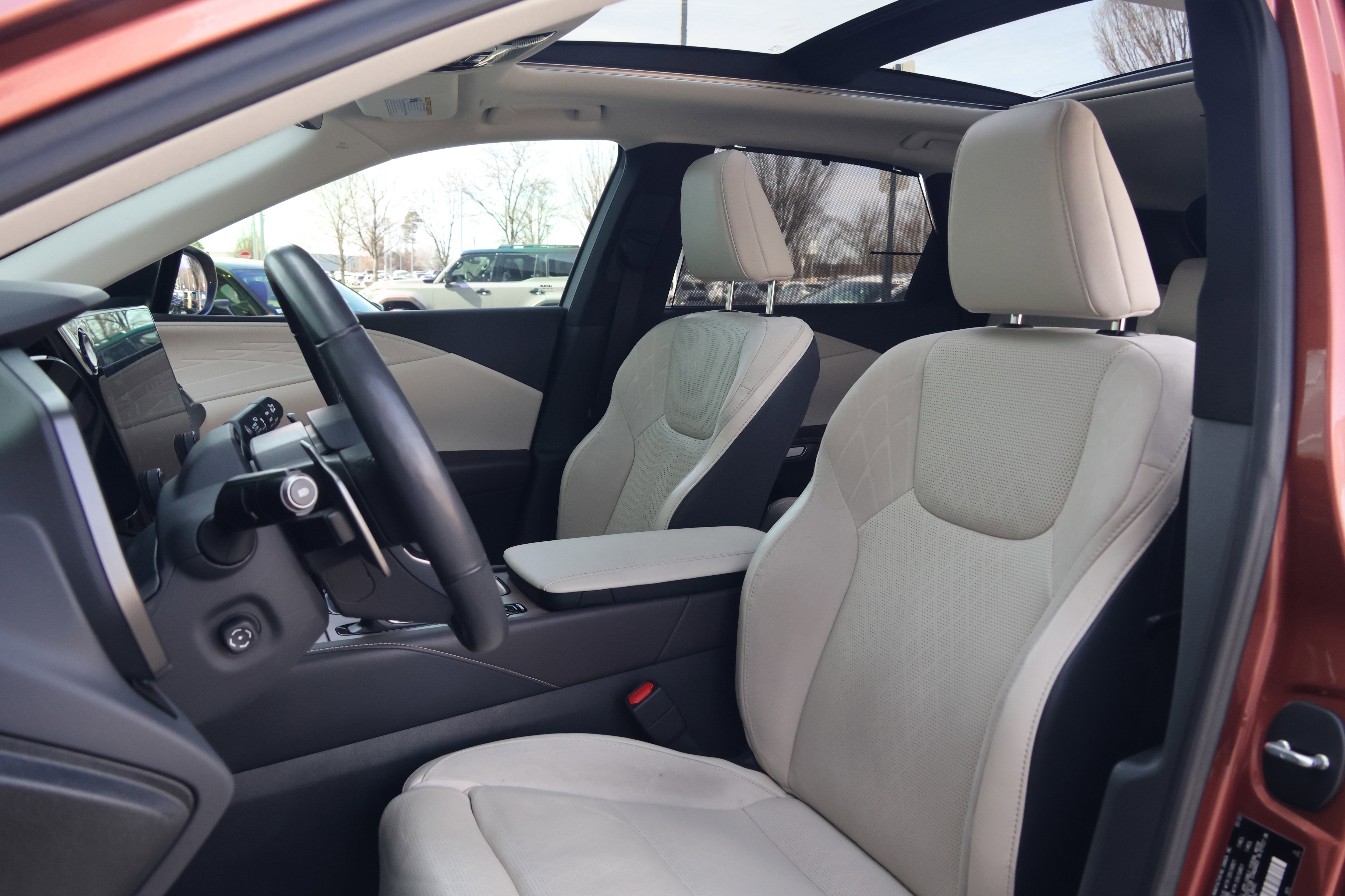 Certified 2023 Lexus RX 350 w/ Accessory Package (Z1) image 34