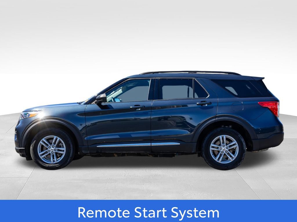Used 2024 Ford Explorer XLT w/ Equipment Group 202A AWD/4WD image 4
