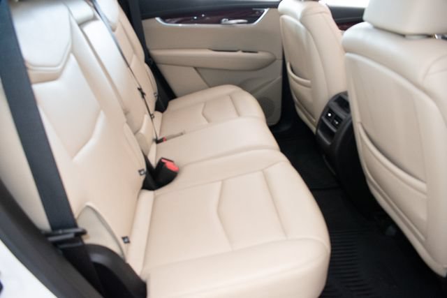 Used 2019 Cadillac XT5 Luxury FWD image 12