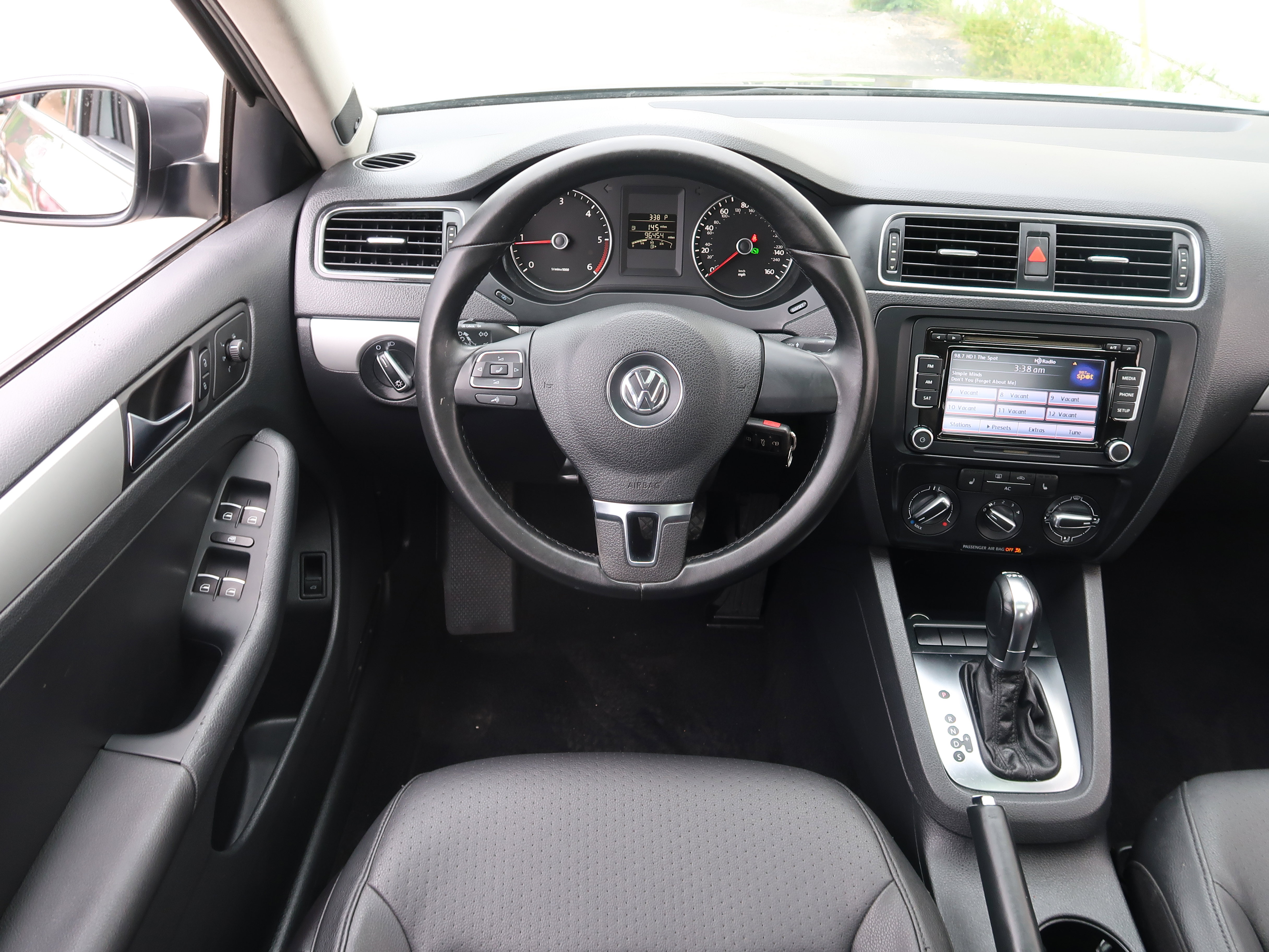 Used 2012 Volkswagen Jetta TDI FWD image 14