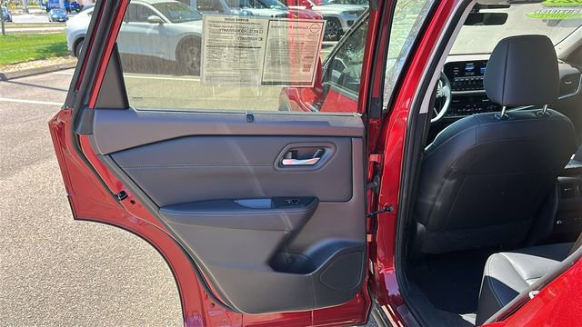 Certified 2023 Nissan Rogue SL w/ SL Premium Package AWD/4WD image 22