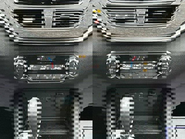 New 2025 Nissan Altima 2.5 SL image 27