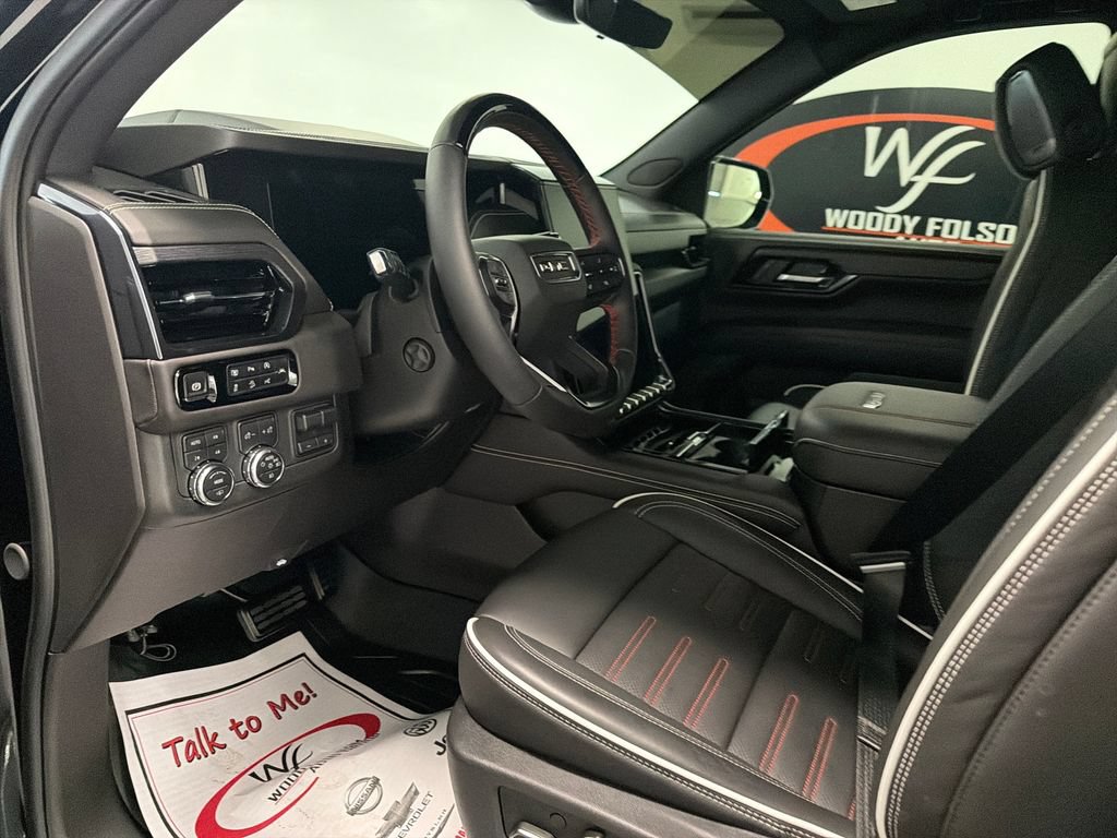 Used 2025 GMC Yukon AT4 Ultimate w/ LPO, AT4 Appearance Package AWD/4WD image 11