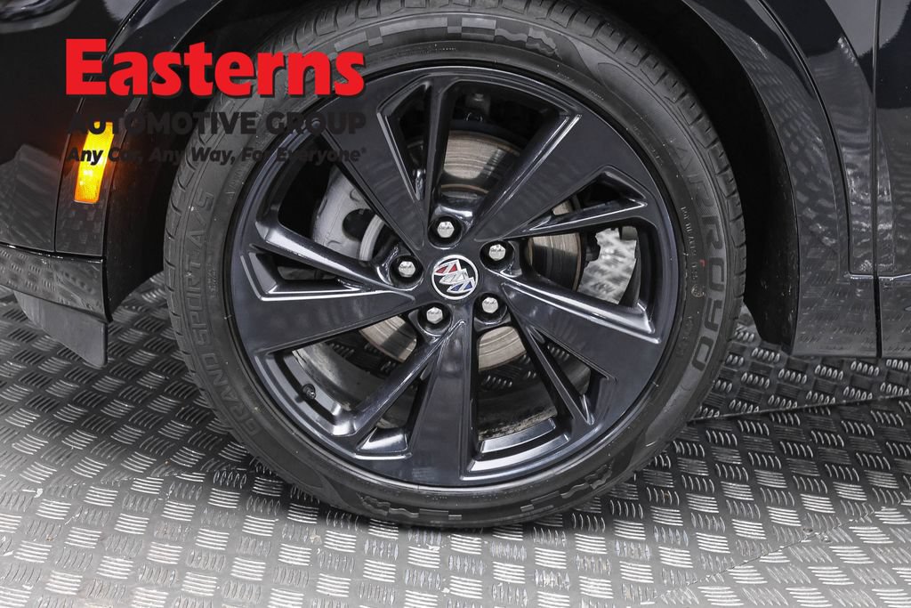 Used 2023 Buick Envision Essence w/ Sport Touring Package FWD image 34