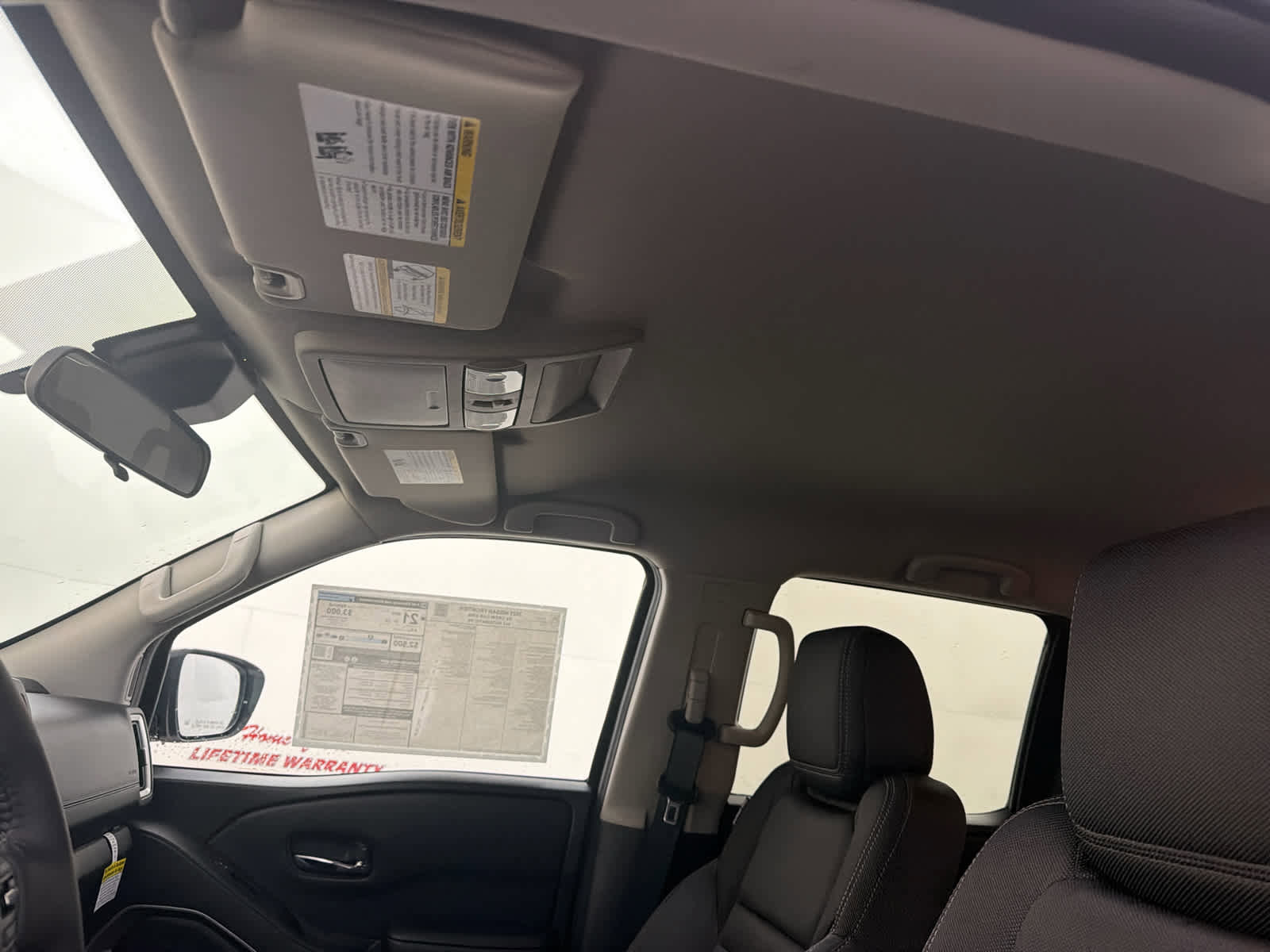 New 2025 Nissan Frontier SV w/ SV Convenience Package image 15