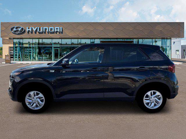 New 2026 Hyundai Venue SE FWD image 3