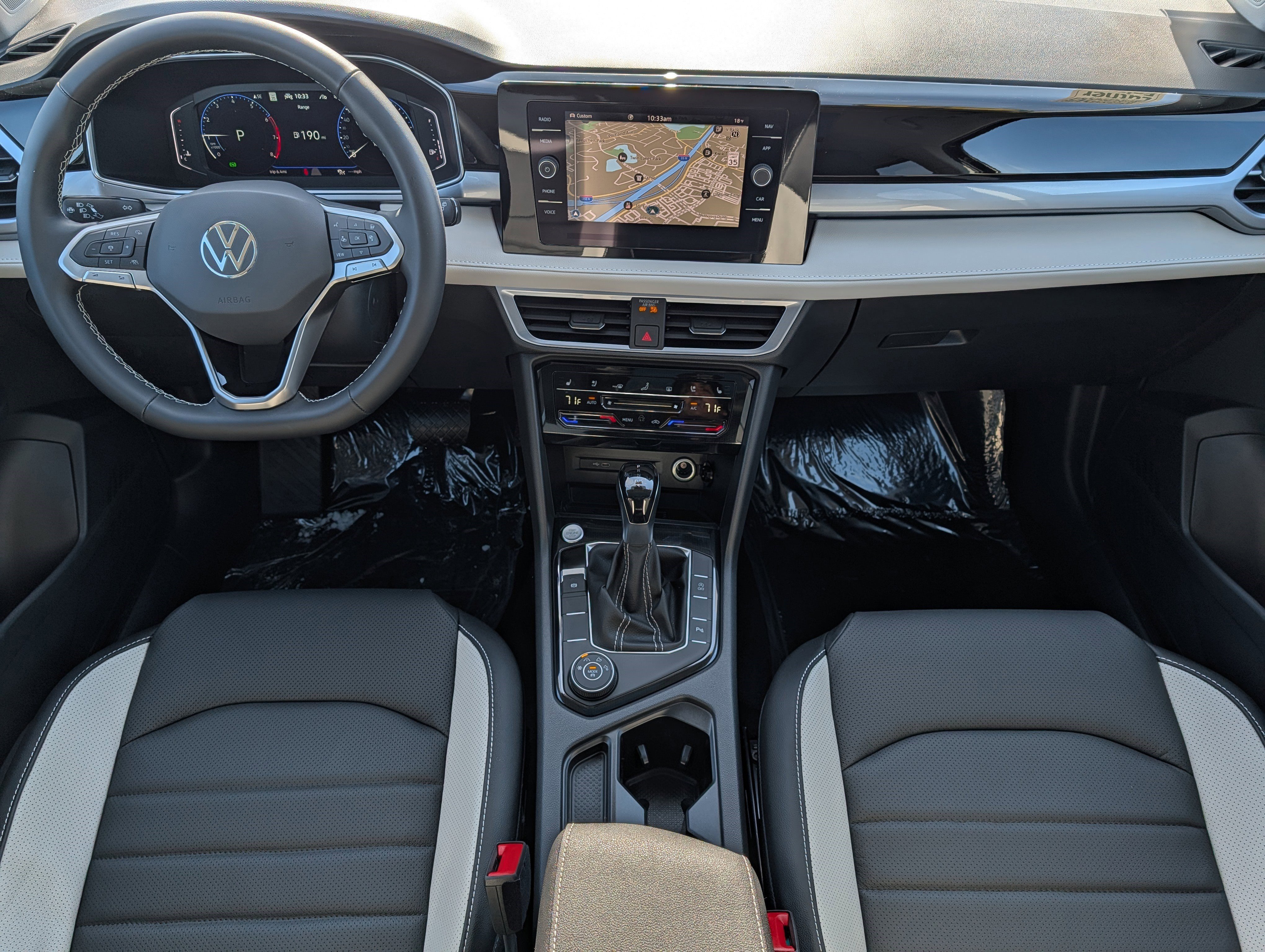 New 2026 Volkswagen Taos SEL image 10