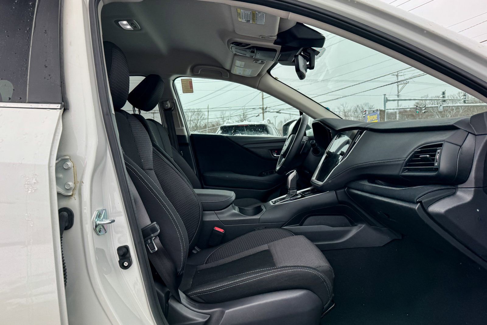 Used 2024 Subaru Outback Premium image 9