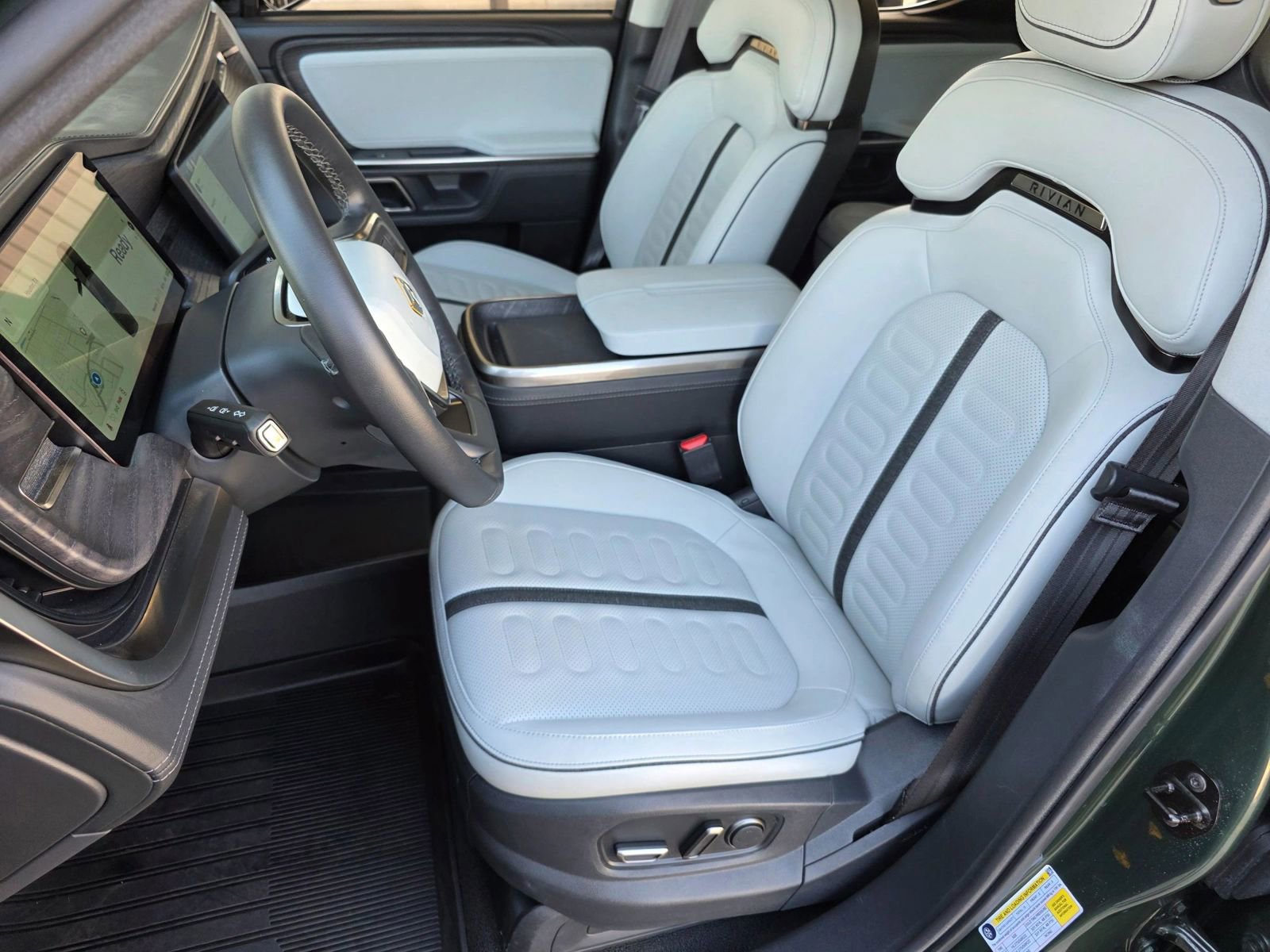 Used 2024 Rivian R1T Adventure AWD/4WD image 16