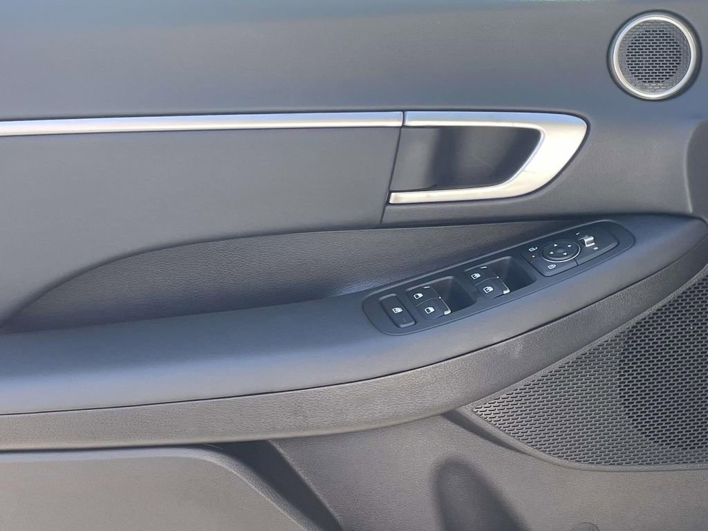 New 2026 Hyundai Sonata SEL FWD image 13