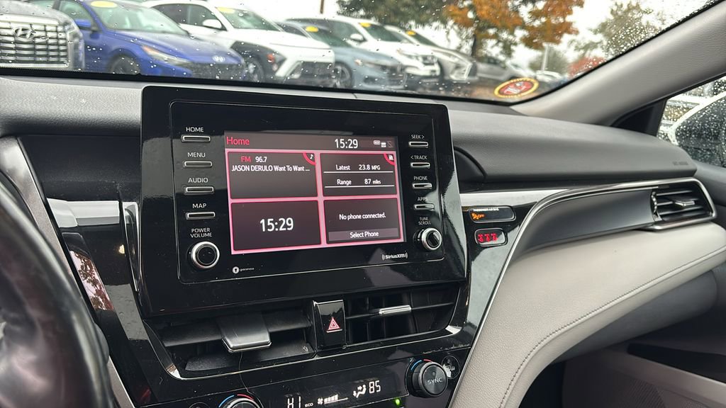 Used 2022 Toyota Camry SE image 19