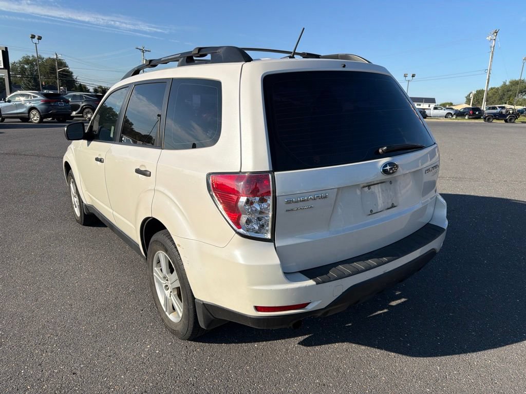 Used 2013 Subaru Forester 2.5X w/ Popular Pkg 1 AWD/4WD image 3