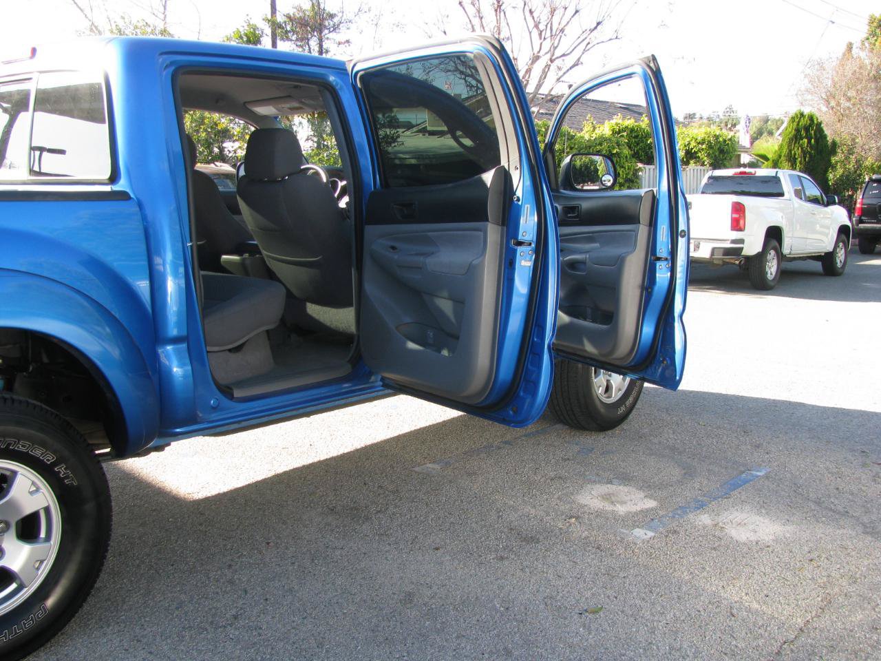 Used 2005 Toyota Tacoma PreRunner RWD image 7