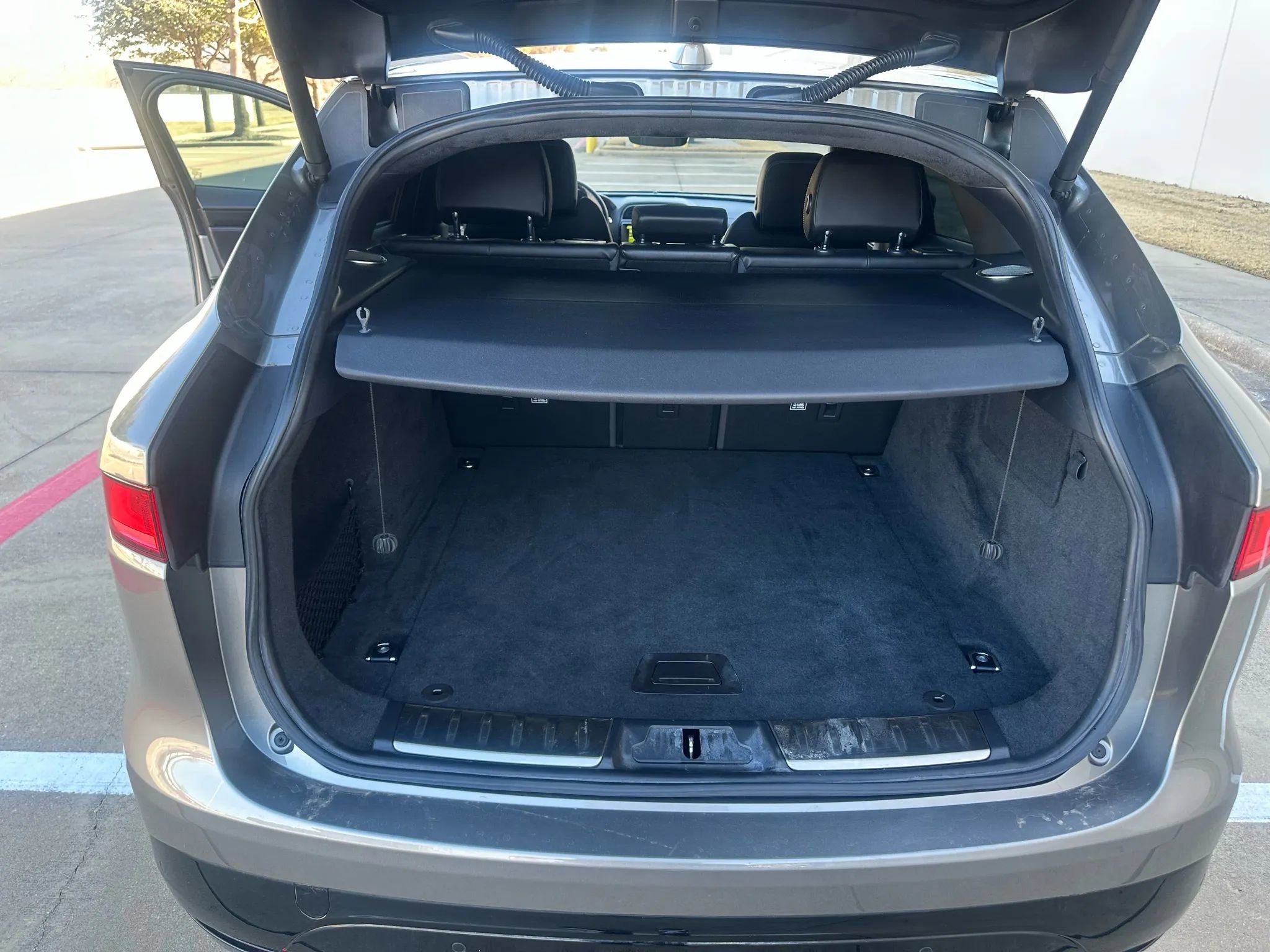 Used 2019 Jaguar F-PACE S AWD/4WD image 22