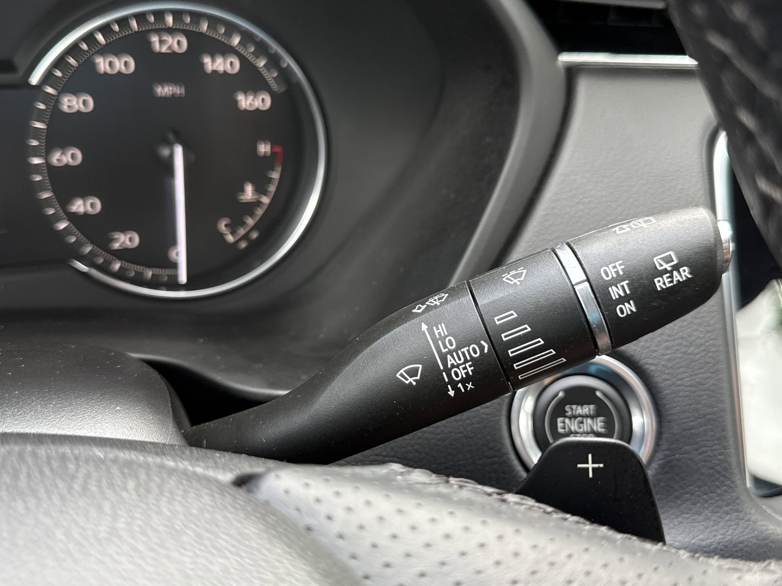 Used 2022 Cadillac XT4 Sport w/ Enhanced Visibility Package FWD image 24