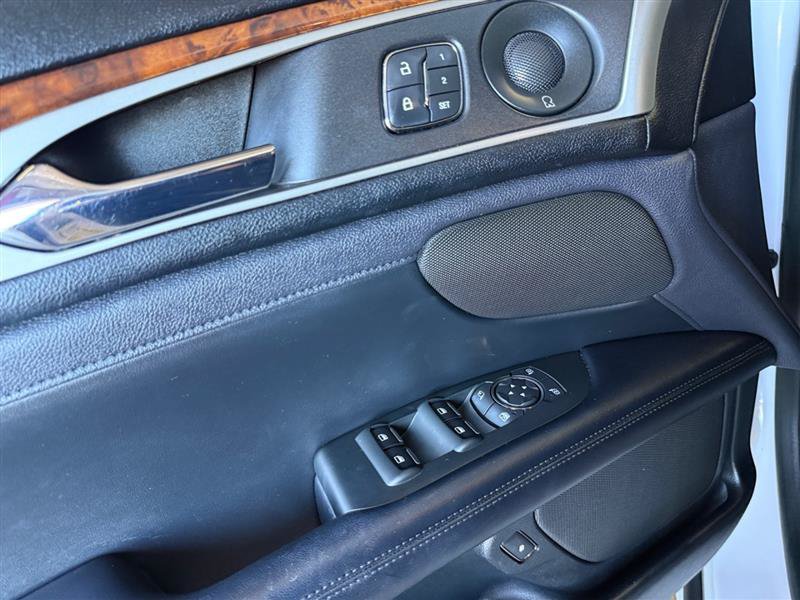 Used 2019 Lincoln MKZ Reserve FWD image 32