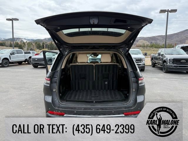 Used 2022 Jeep Grand Cherokee L Limited AWD/4WD image 31