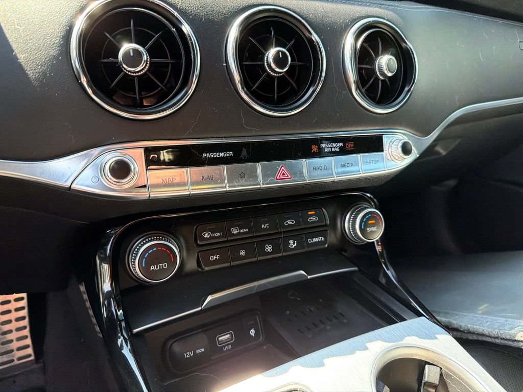 Used 2023 Kia Stinger GT2 AWD/4WD image 9