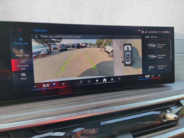 Used 2025 BMW X7 M60i AWD/4WD image 25