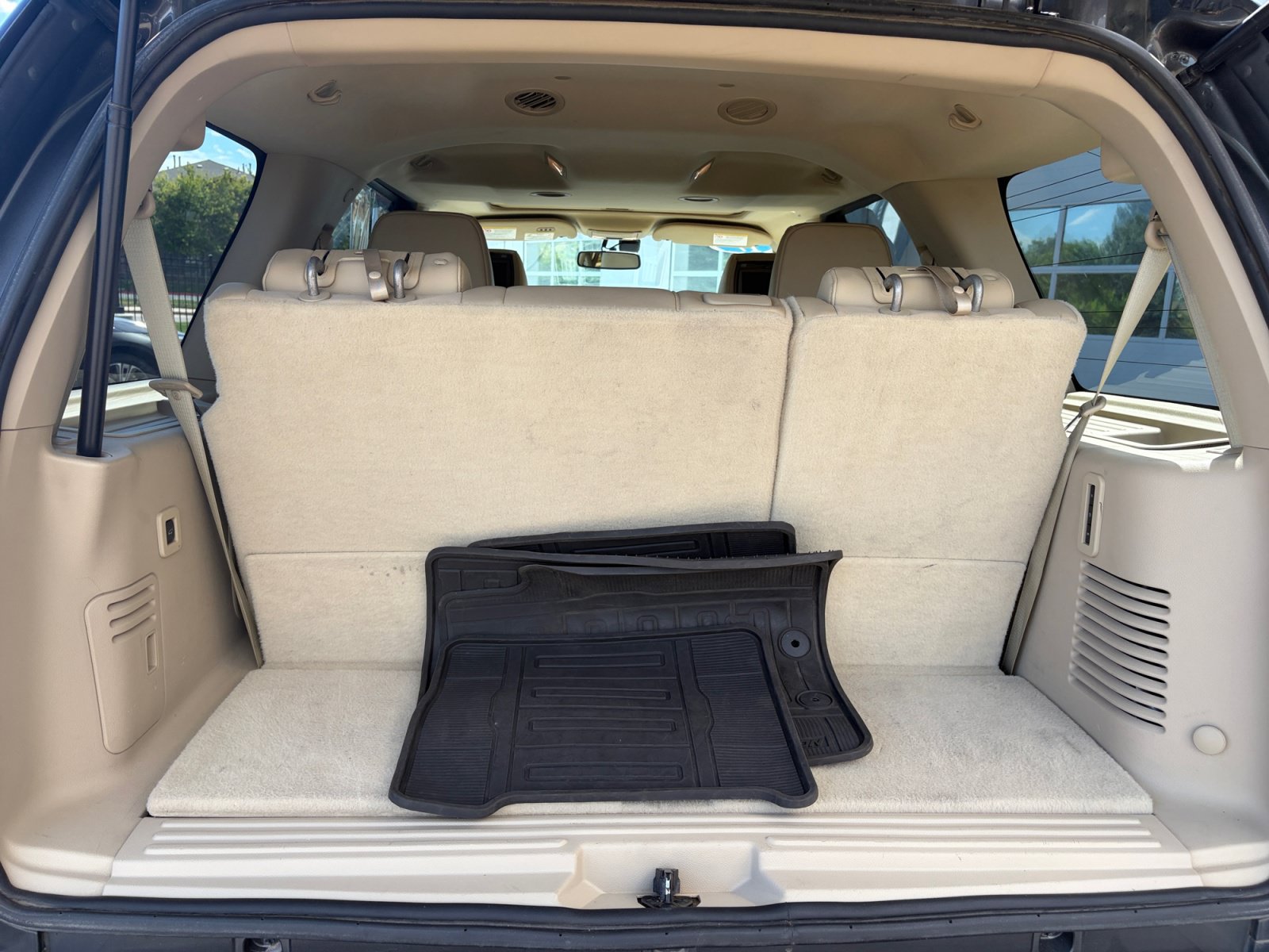 Used 2017 Ford Expedition Limited w/ Equipment Group 301A AWD/4WD image 29