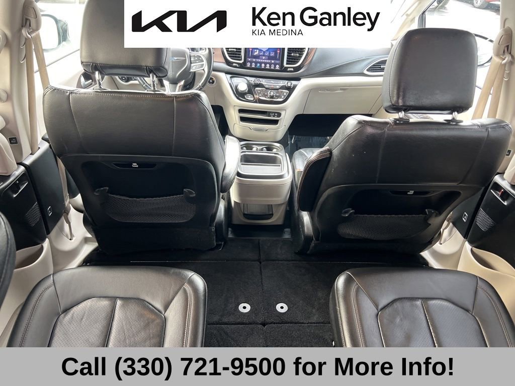 Used 2018 Chrysler Pacifica Touring-L w/ Premium Audio Group image 52