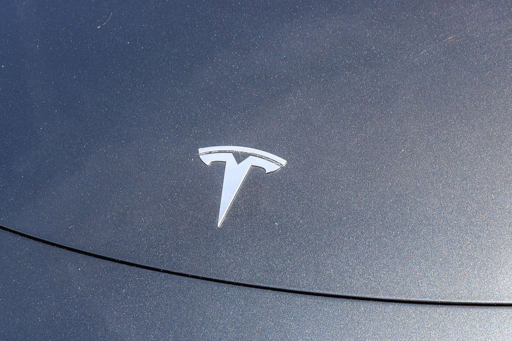 Used 2024 Tesla Model Y Long Range image 6