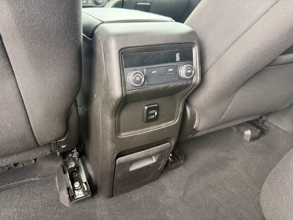 Used 2018 GMC Acadia SLE FWD image 31