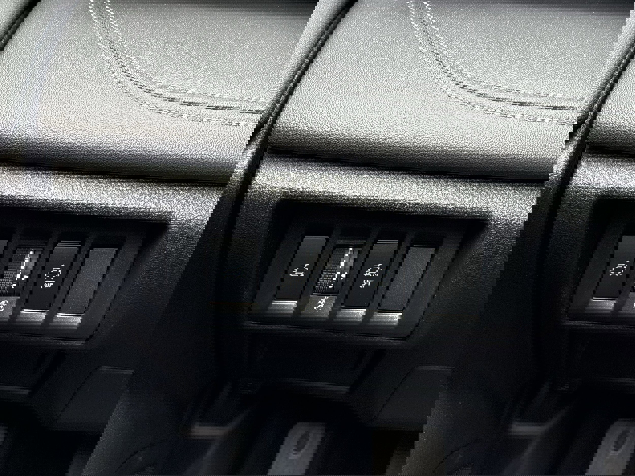 Certified 2025 Subaru Outback Limited image 17