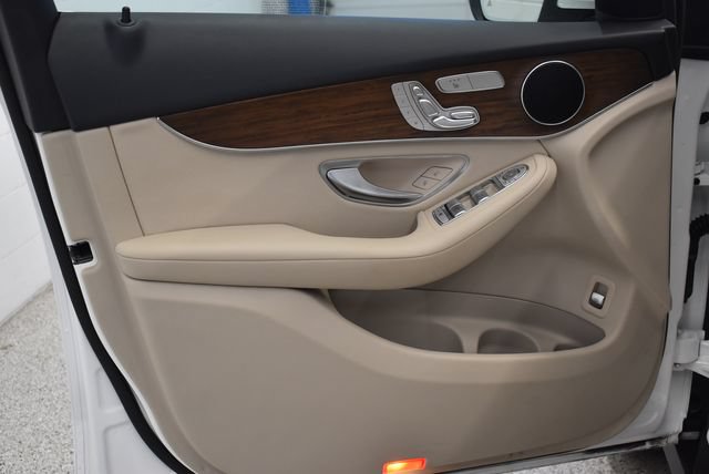 Used 2022 Mercedes-Benz GLC 300 4MATIC image 20