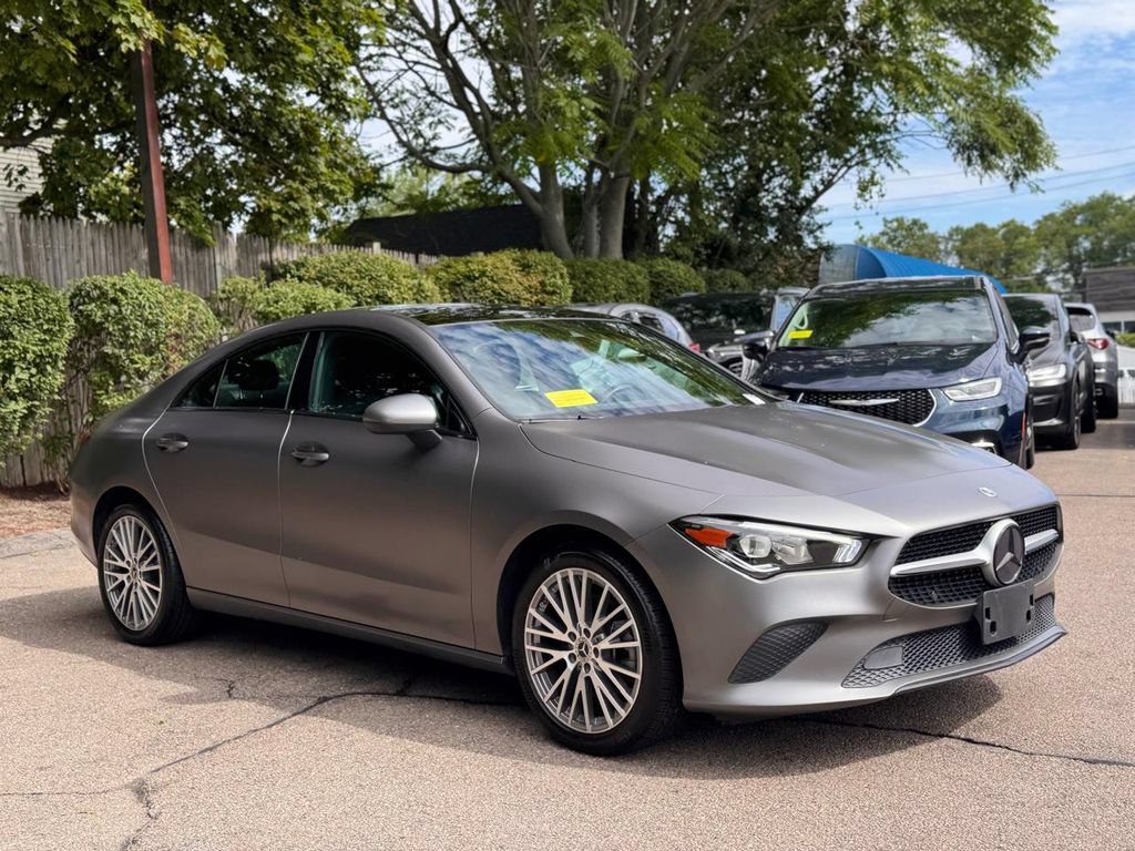 Used 2022 Mercedes-Benz CLA 250 4MATIC w/ Premium Package image 8