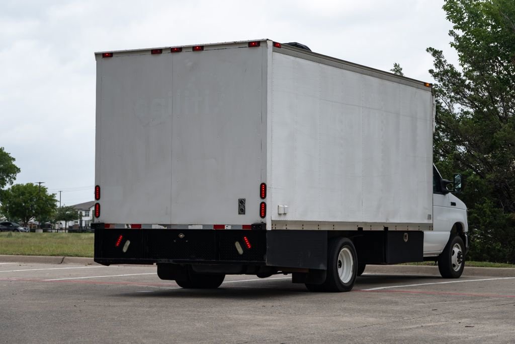 Used 2018 Ford E-450 and Econoline 450 Super Duty w/ Power Windows & Locks Group RWD image 7