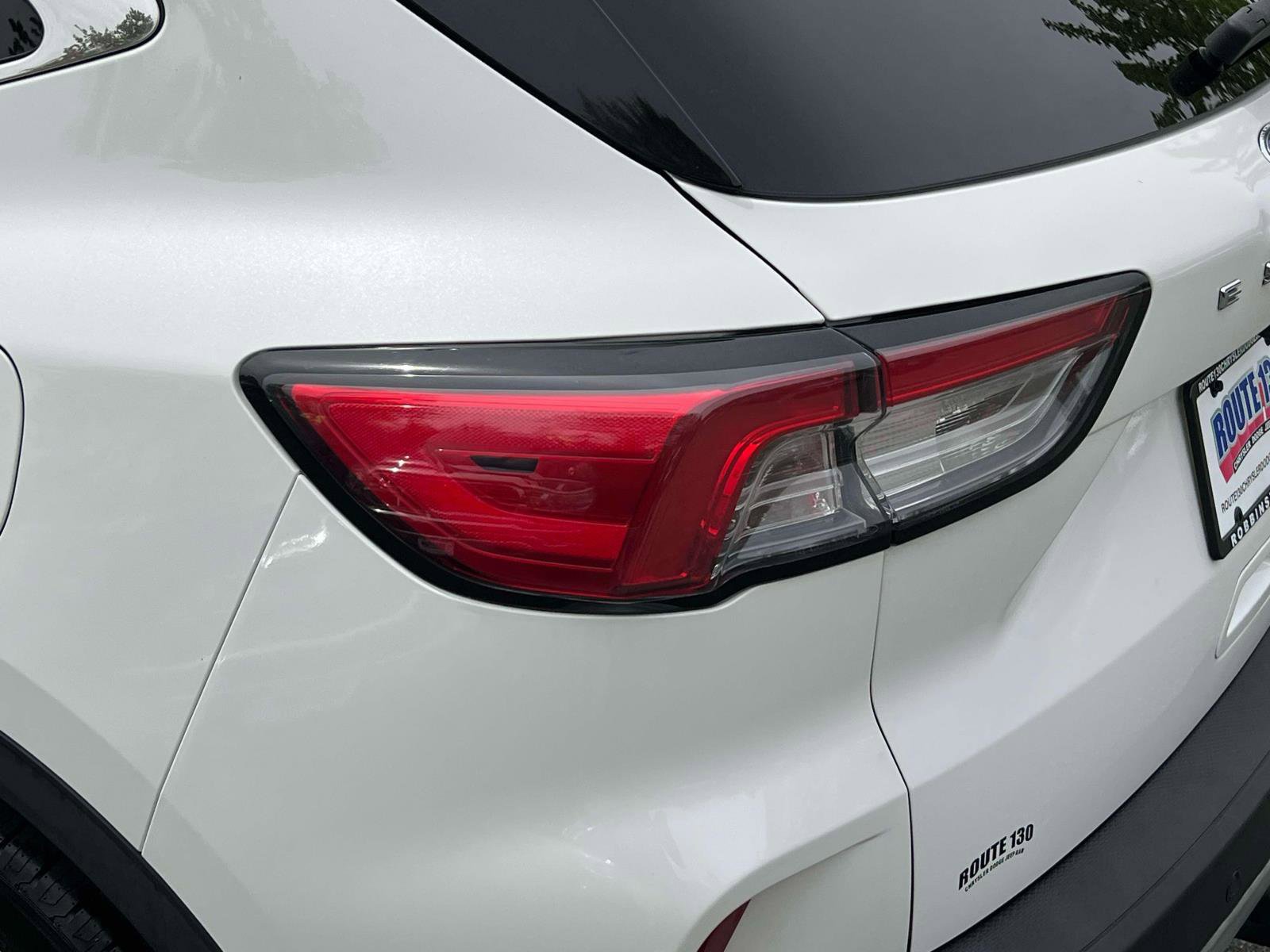 Used 2020 Ford Escape Titanium AWD/4WD image 7