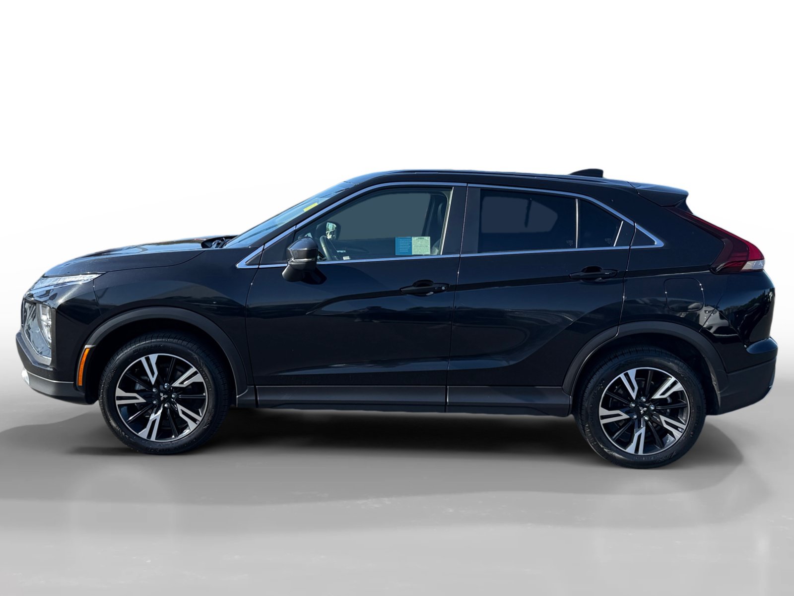 Used 2024 Mitsubishi Eclipse Cross SE AWD/4WD image 2