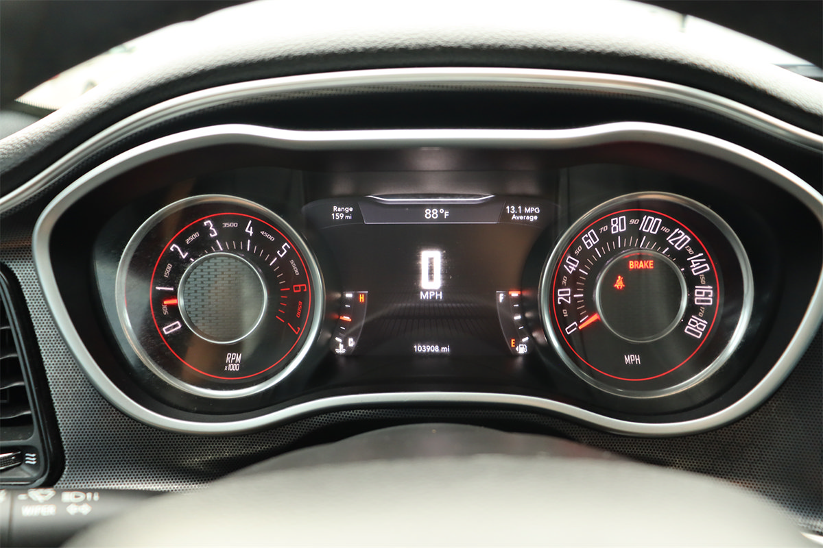 Used 2015 Dodge Challenger R/T Scat Pack RWD image 25