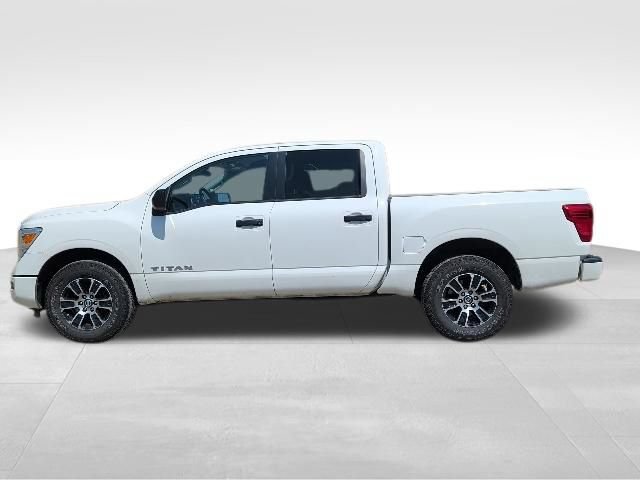 Used 2022 Nissan Titan SV AWD/4WD image 6