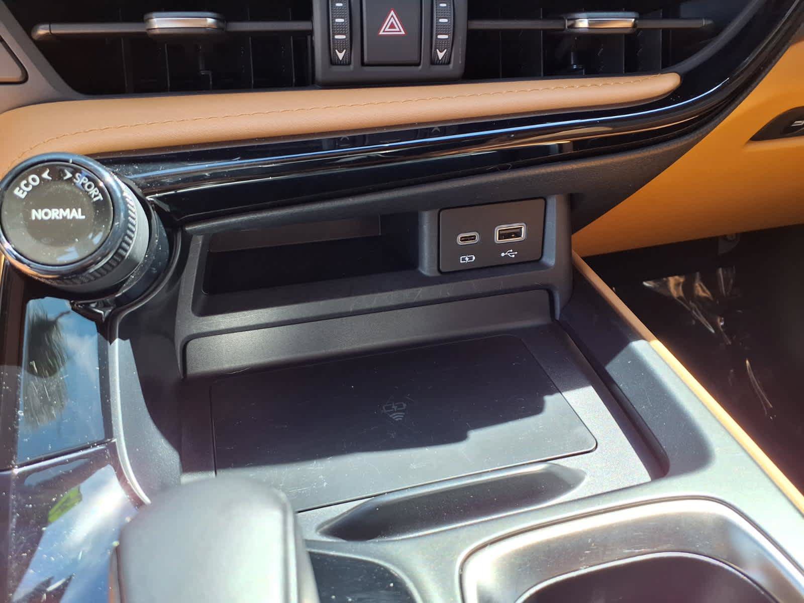 Used 2025 Lexus NX 450h+ AWD w/ Accessory Package (2T) image 27