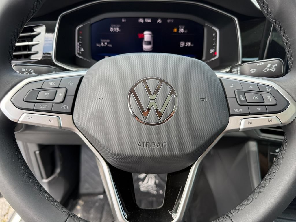 New 2026 Volkswagen Jetta SEL FWD image 19