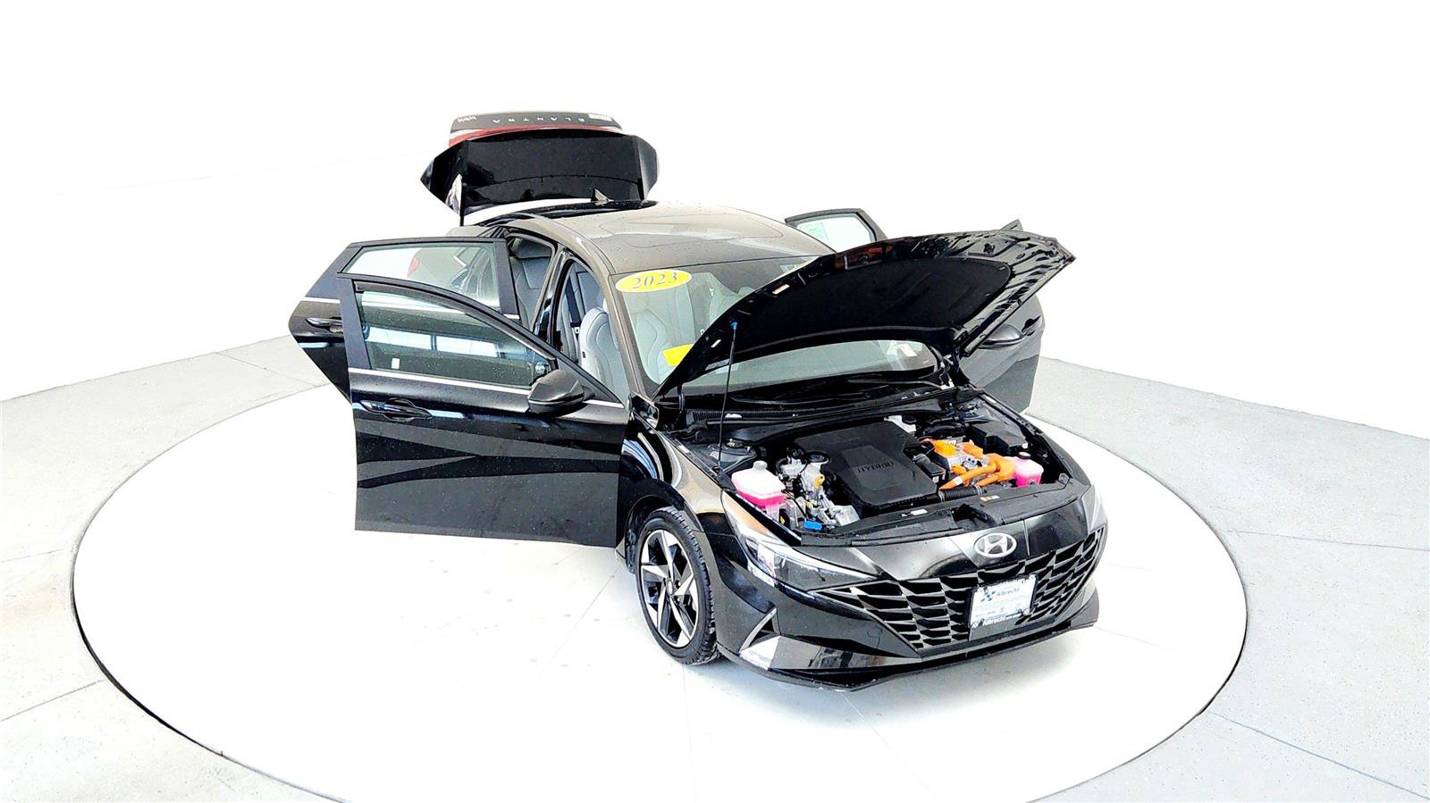 Used 2023 Hyundai Elantra Limited image 21