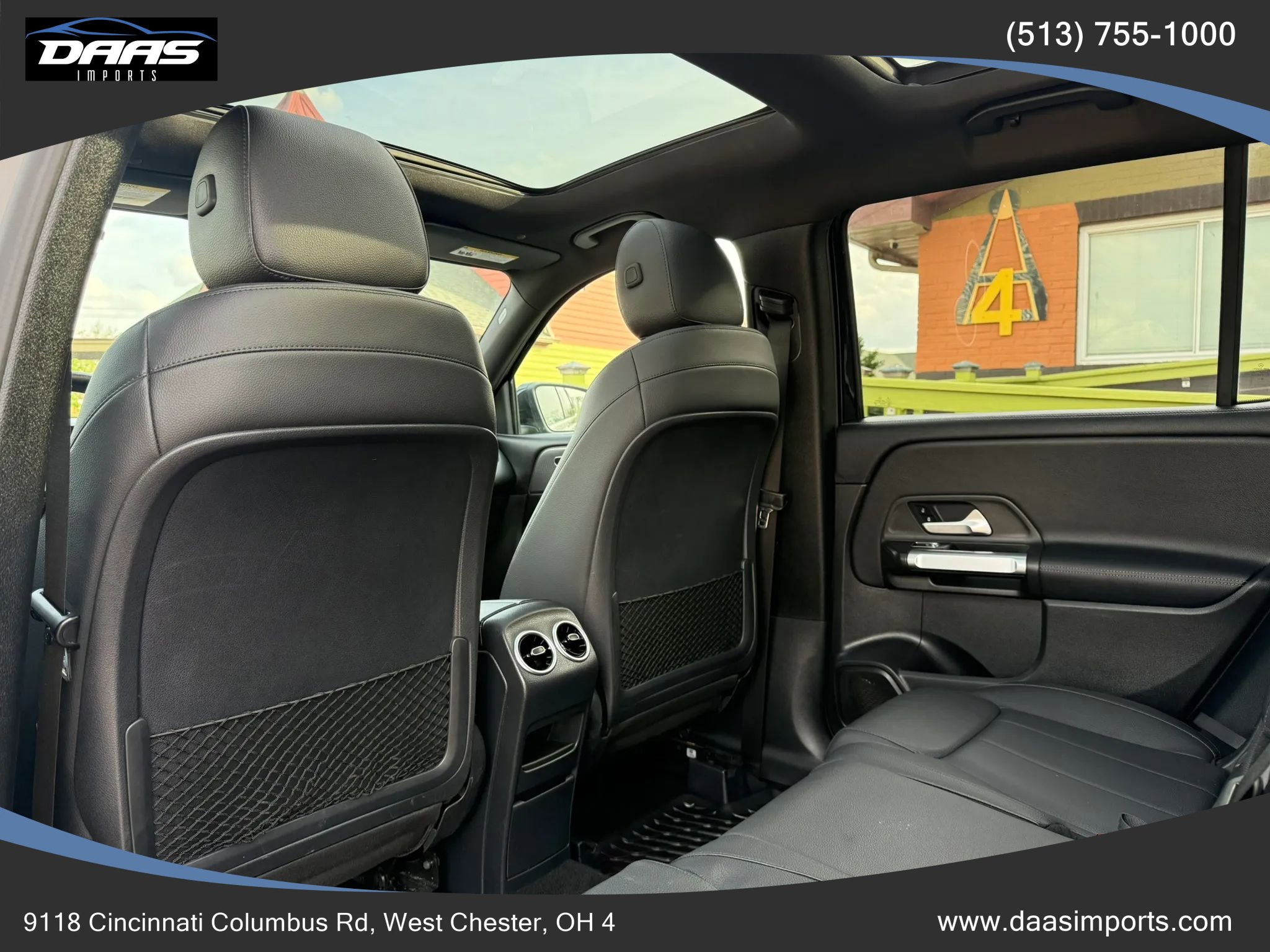 Used 2021 Mercedes-Benz GLB 250 4MATIC w/ Premium Package image 20