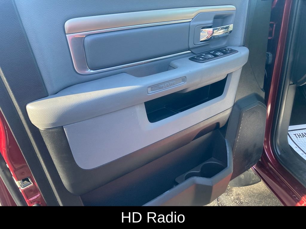 Used 2017 RAM 1500 Classic SLT w/ SLT Plus D￩cor Group AWD/4WD image 13