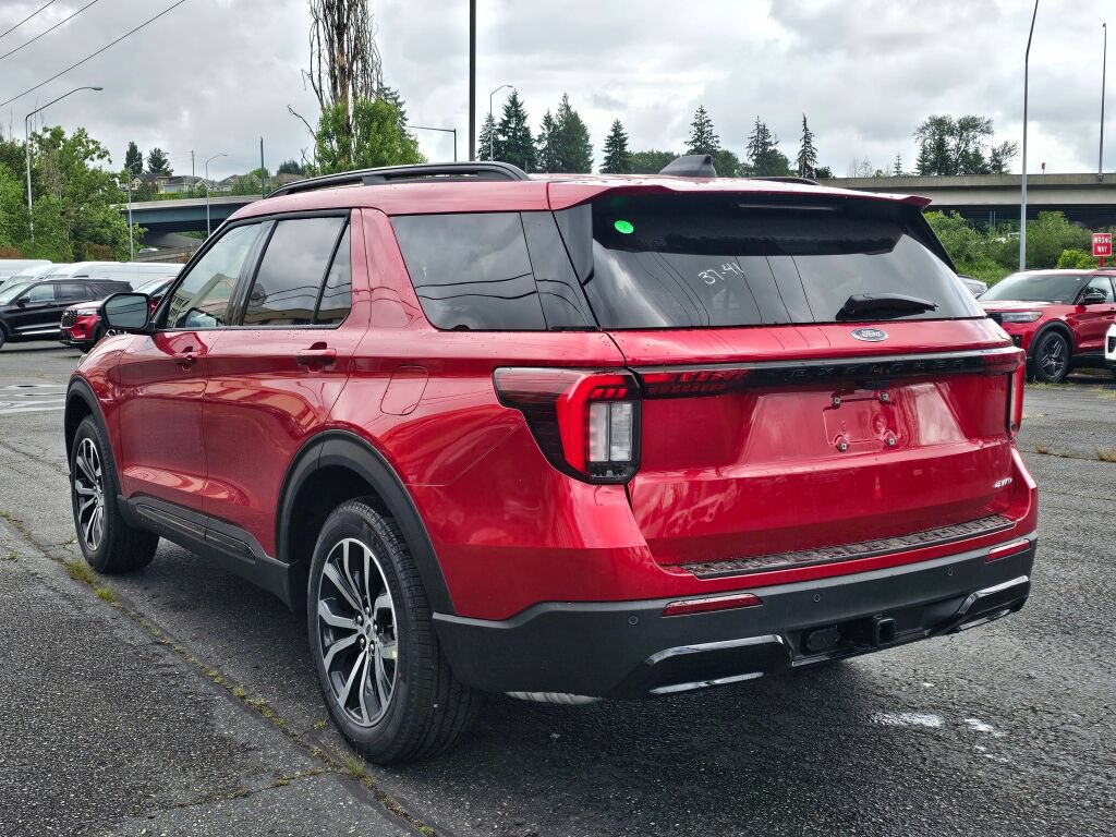 New 2026 Ford Explorer ST-Line AWD/4WD image 3