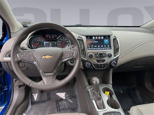 Used 2017 Chevrolet Cruze Premier image 12