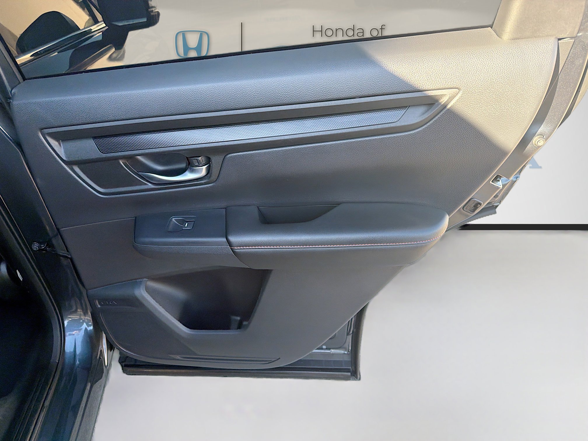Certified 2025 Honda CR-V Sport image 30