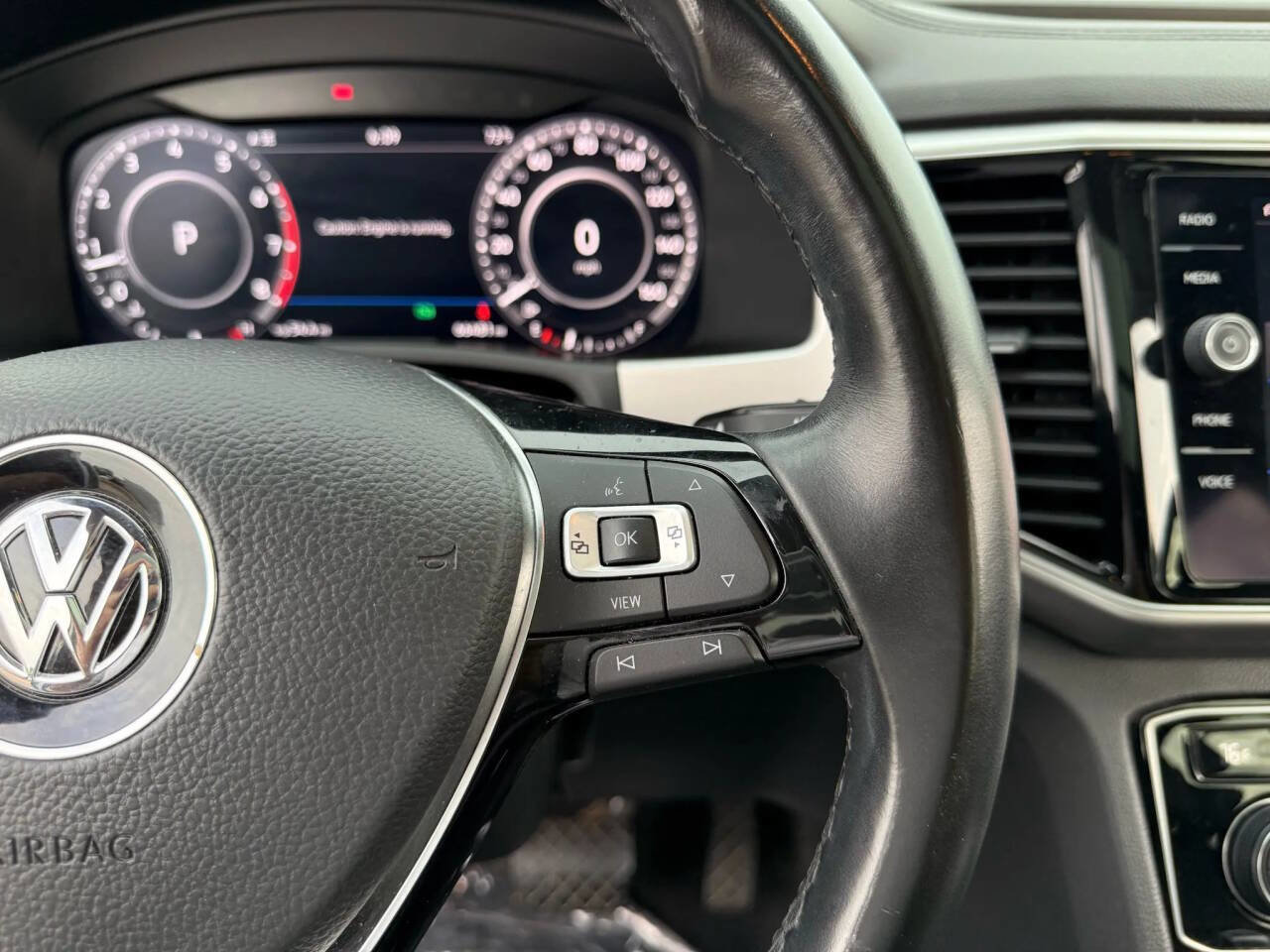 Used 2019 Volkswagen Atlas SEL image 28