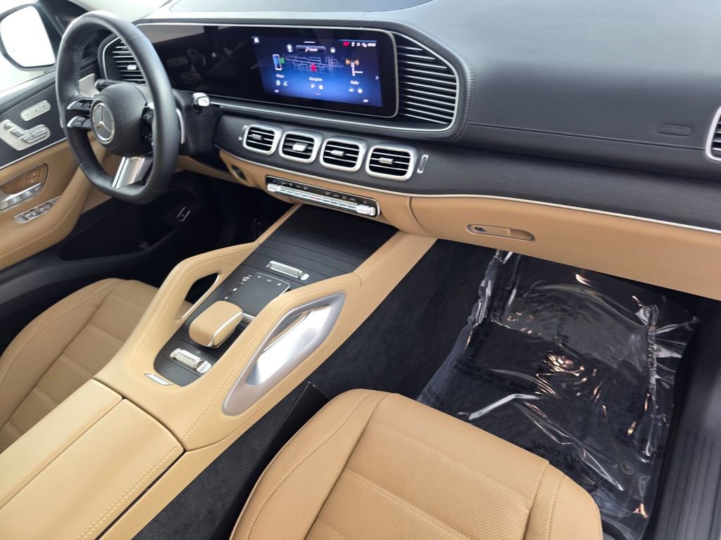 Certified 2025 Mercedes-Benz GLS 450 4MATIC image 35