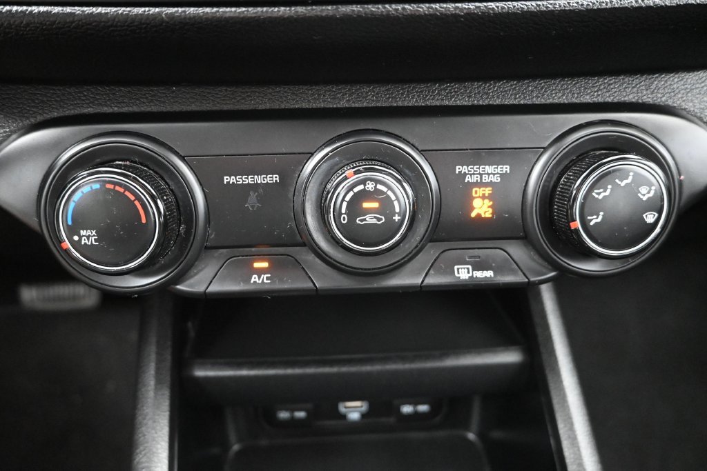 Certified 2023 Kia Forte LXS w/ LXS Technology Package FWD image 18
