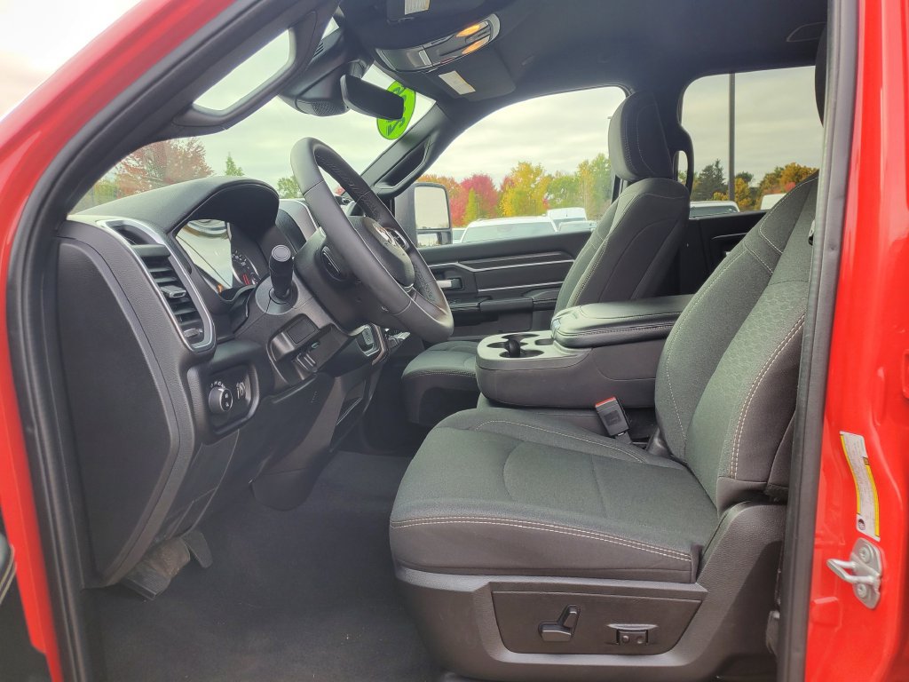 Used 2026 RAM 2500 Big Horn AWD/4WD image 17
