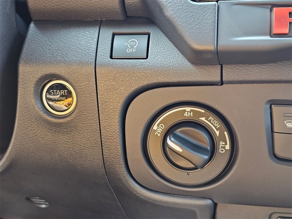 New 2025 Nissan Frontier PRO-4X w/ Interior Protection Package image 15