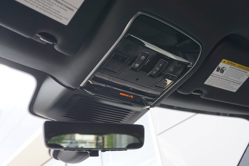 New 2025 Land Rover Range Rover Sport Dynamic SE image 16