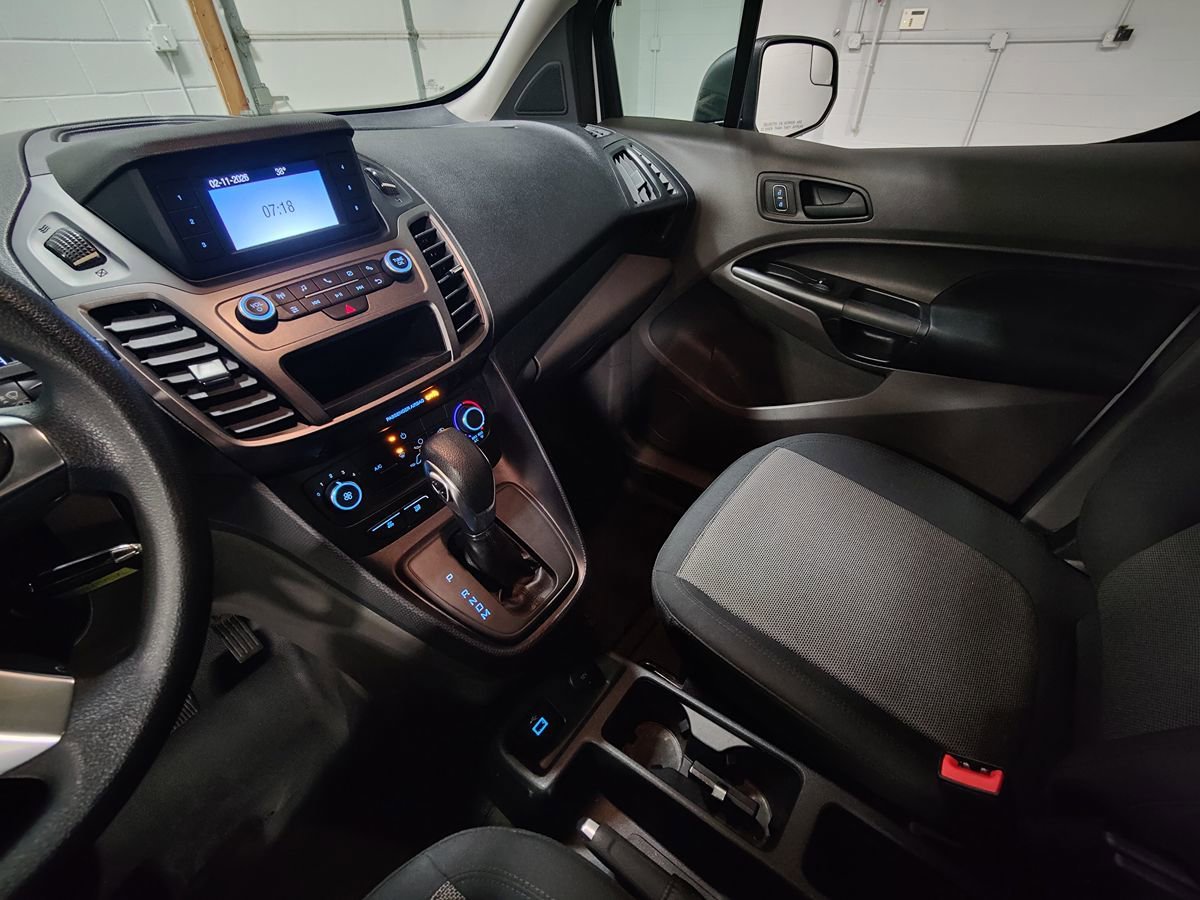 Used 2022 Ford Transit Connect XL FWD image 29